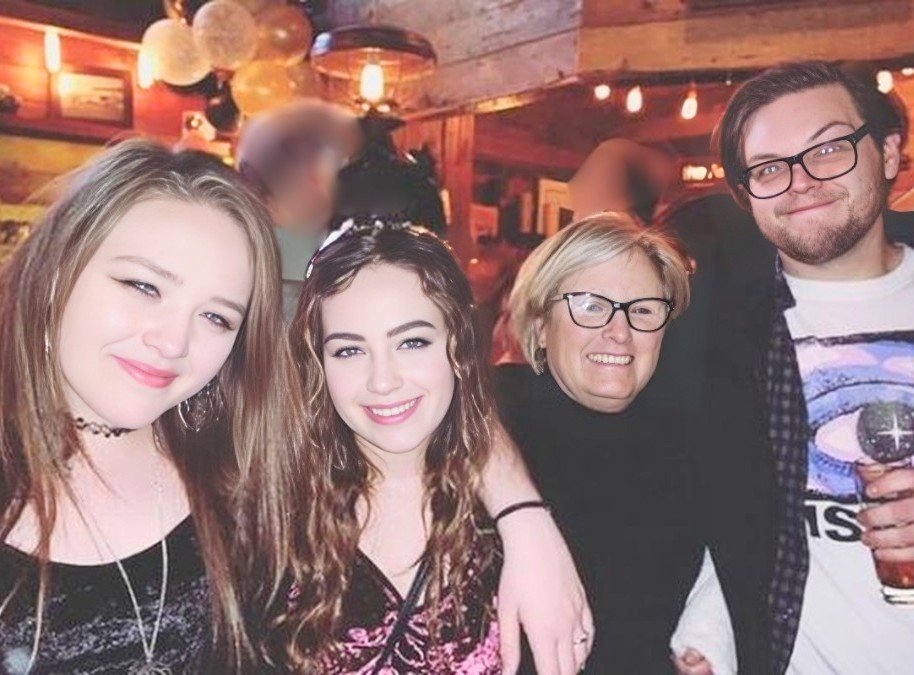 Mary Mouser’s Family and Personal Life