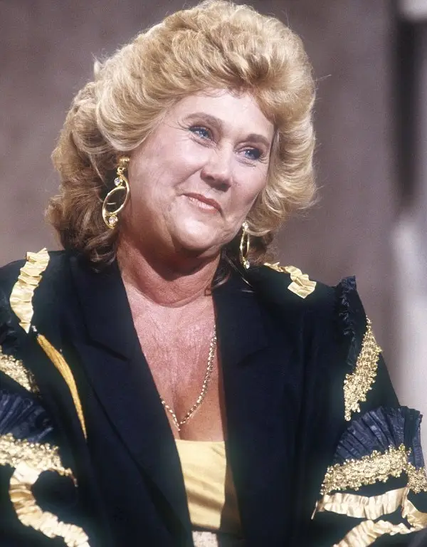 Noelene Edwards Early Life